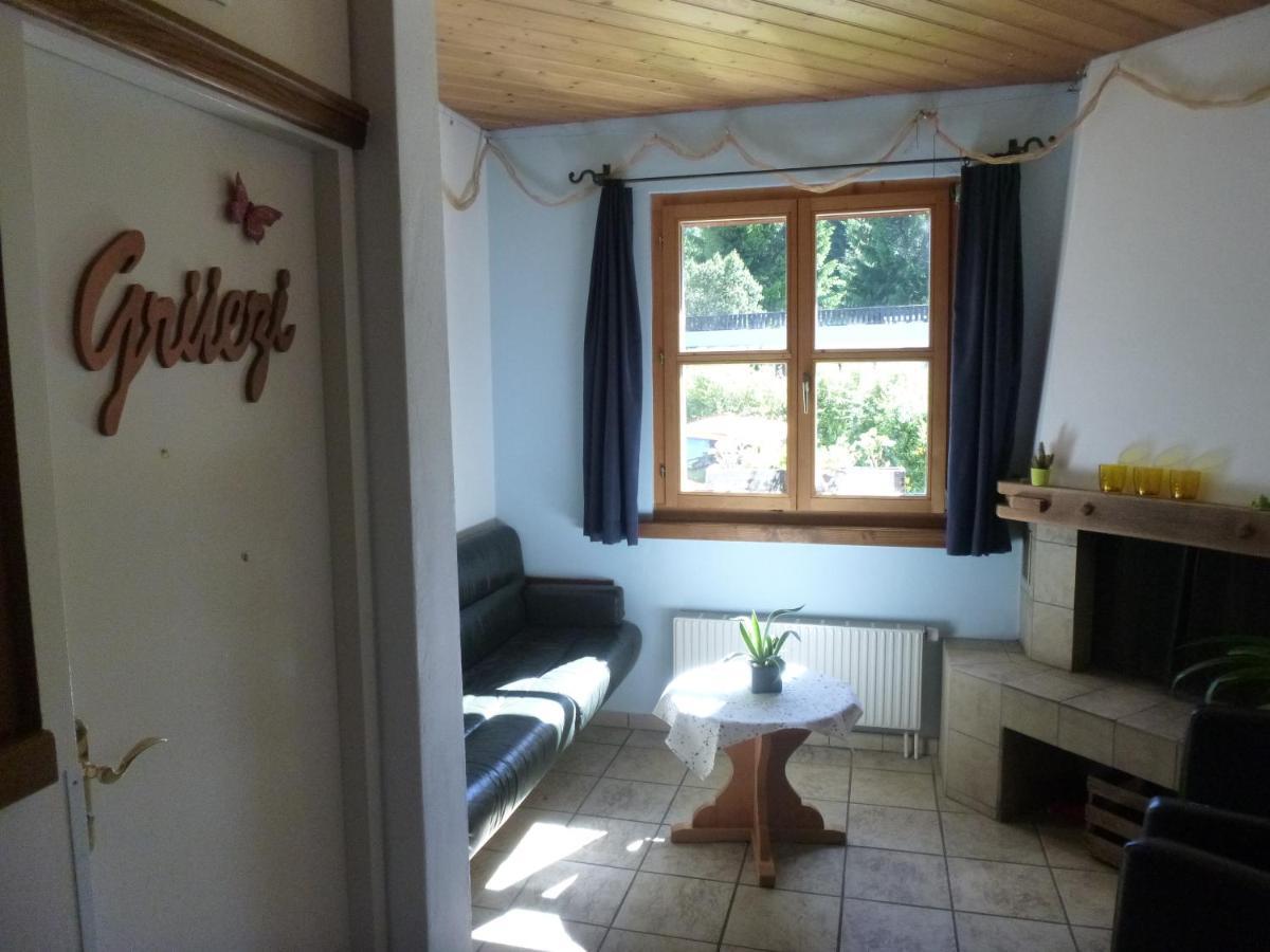 Familien Und Wanderhotel Clarezia Breil/Brigels Exterior foto